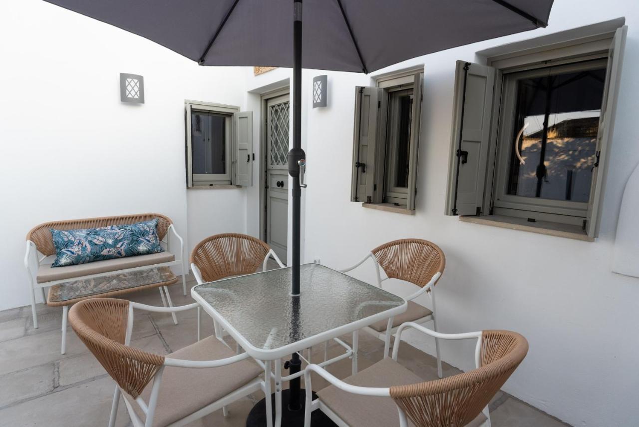 Villa Hermes In Anafiotika Athens ! Atenas Exterior foto